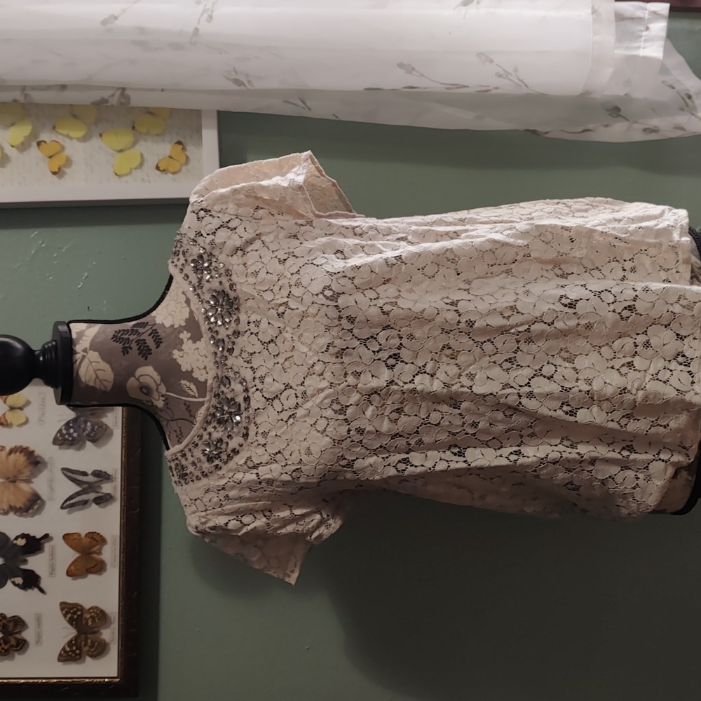 Faux collar lace top